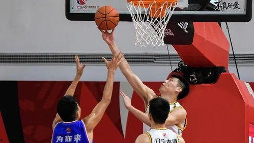 国产后卫集体爆发视频,篮球赛场展翅翱翔