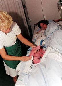 外国产妇水下分娩视频,揭秘外国产妇的神秘分娩体验